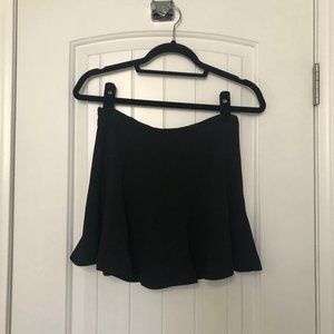 Black flounce skirt
